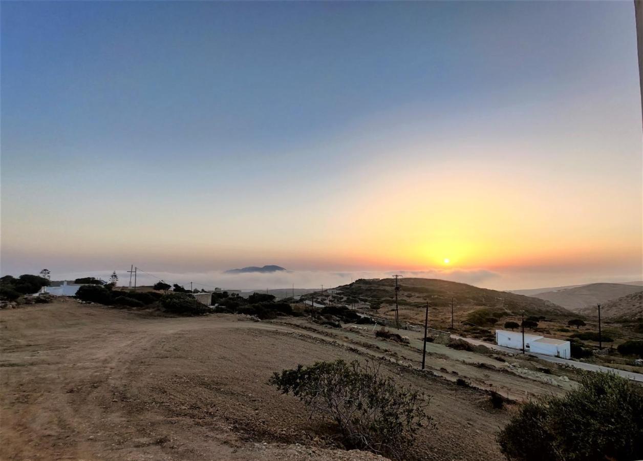 Lakena Sunset View Villa Menetaí Eksteriør bilde
